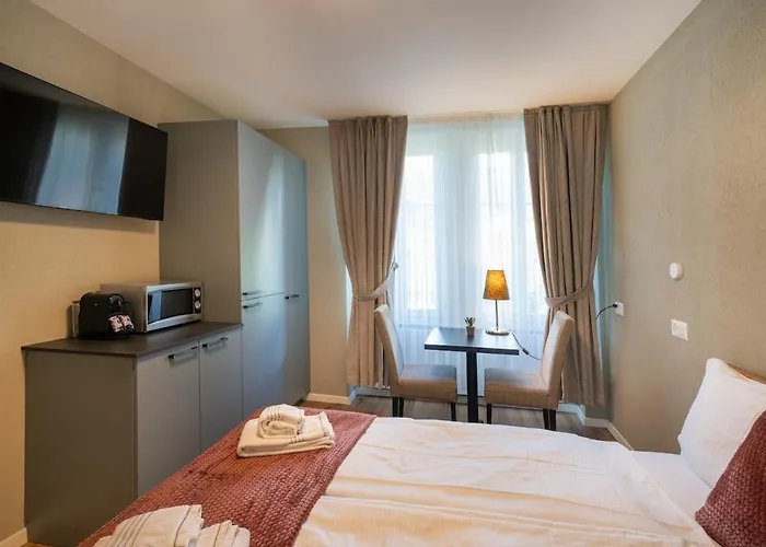 Betweenlakes 1st Flr West Apartman *